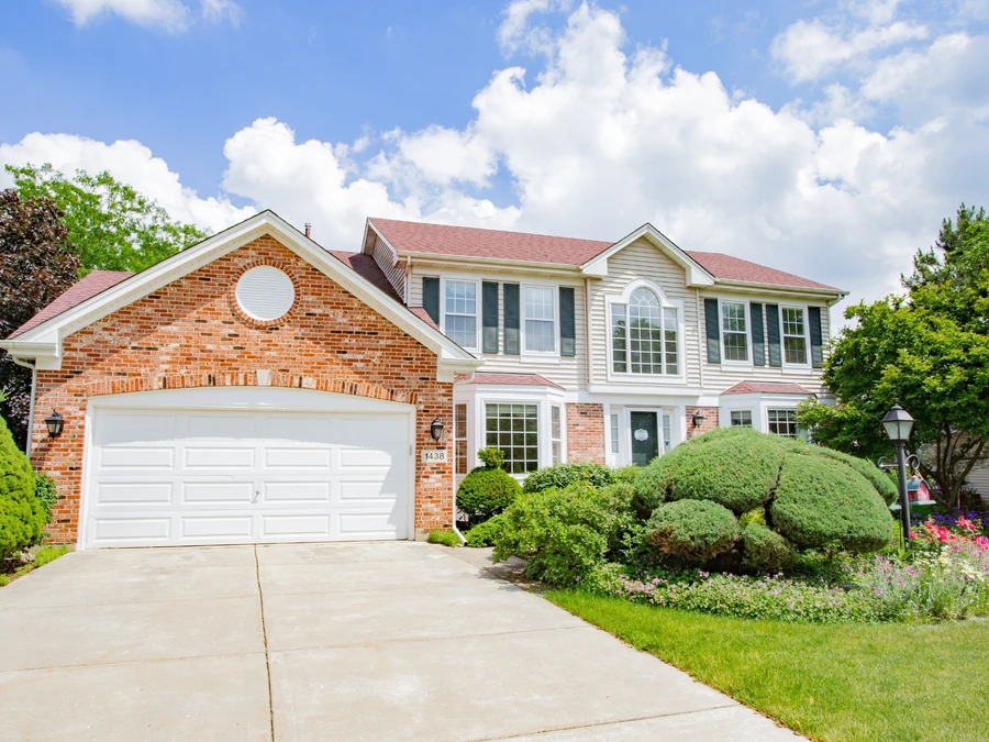 1438 Della Drive