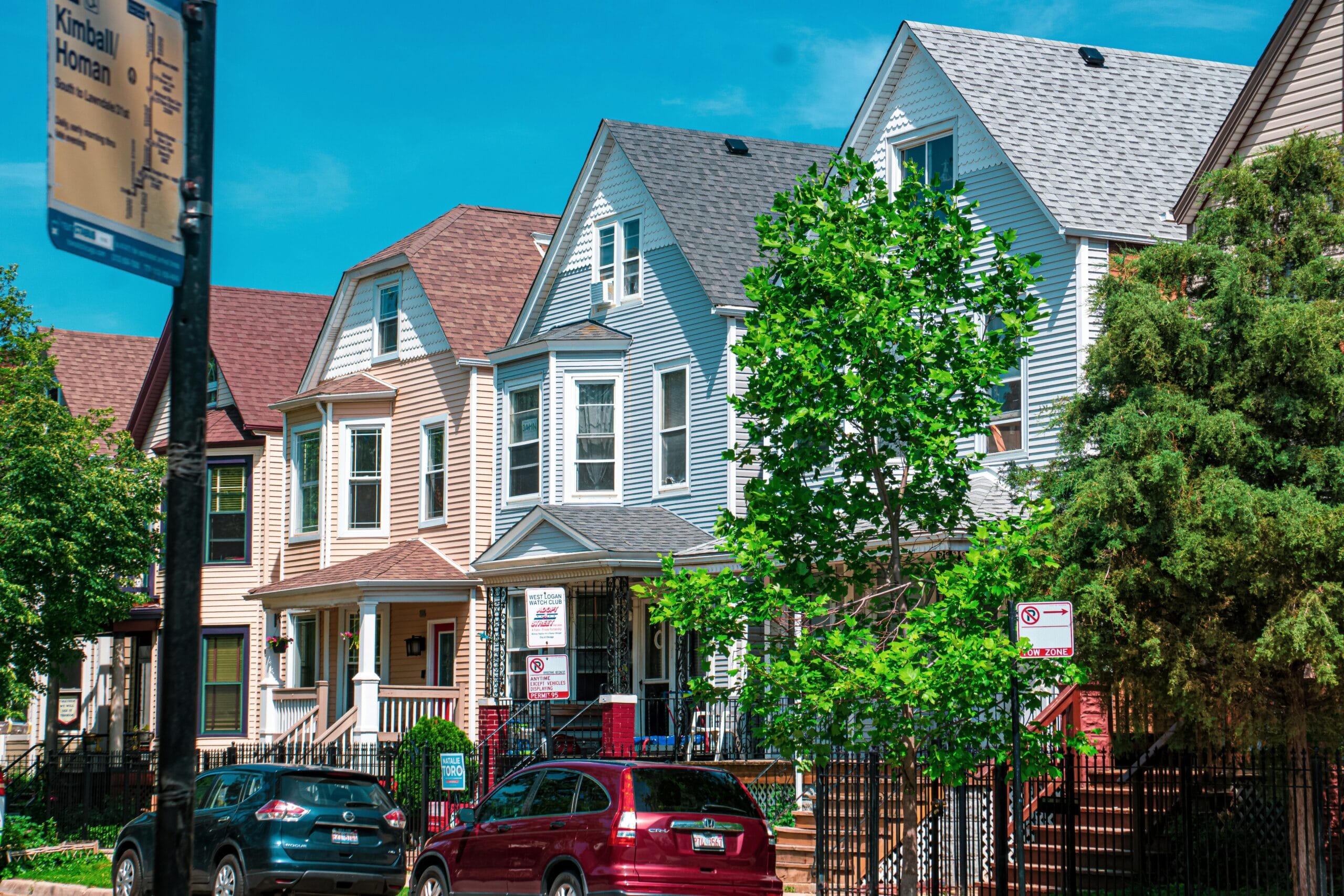 Homes along a Chicago residential street